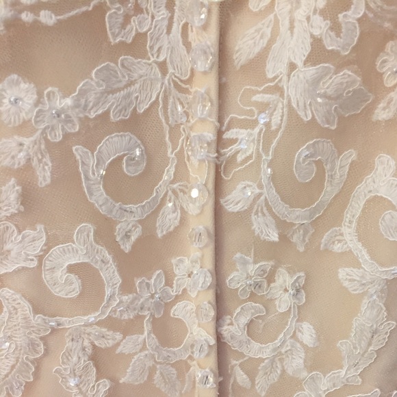 BRAND NEW! Alfred Angelo wedding dress - Picture 3 of 8